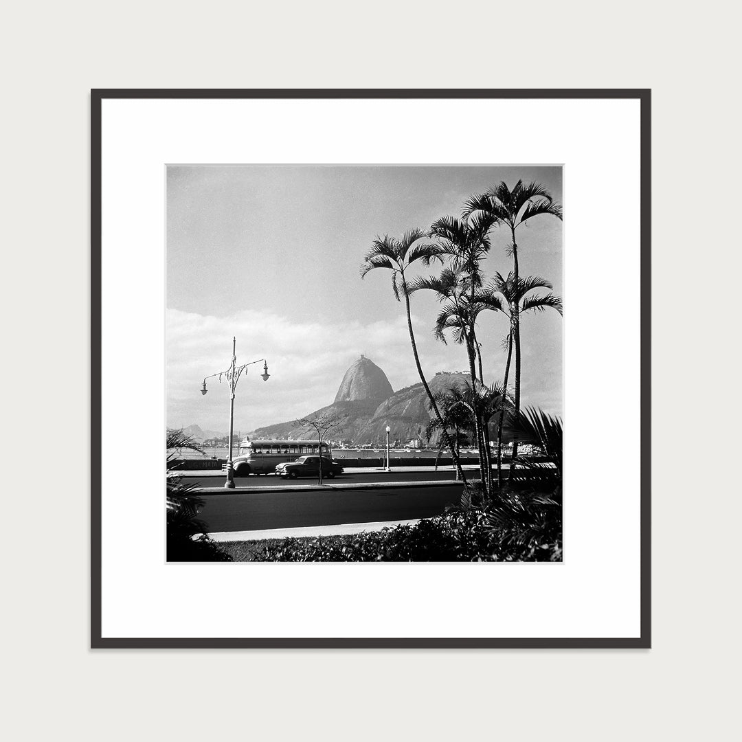 Bus on Copacabana,  1957