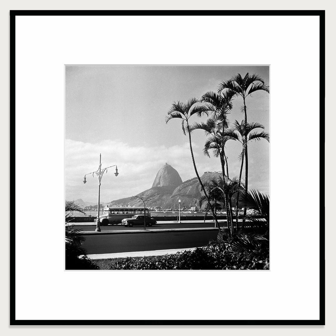 Bus on Copacabana,  1957